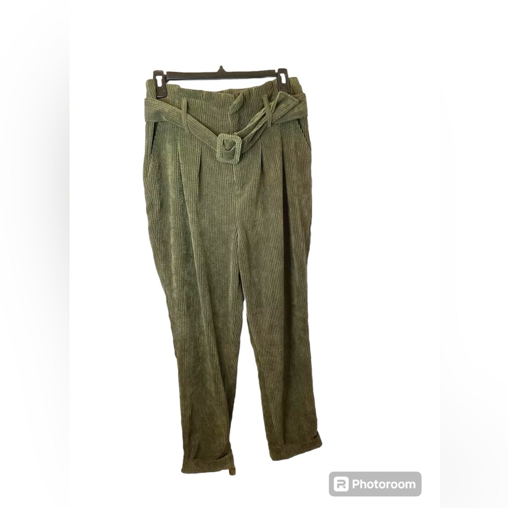 Women's High-Waisted Ribbed Green Cuffed Pants With Belt - Wild Fable Size10